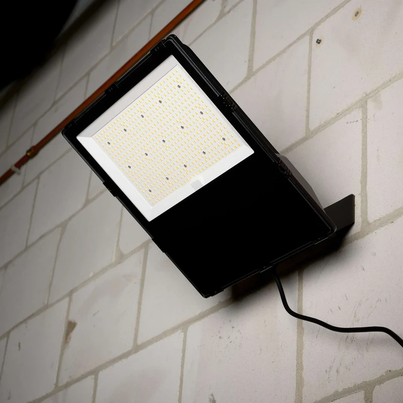 Premium-LED-Flutlicht 200 W – 30 Jahre Lebensdauer – IP66 wasserdicht – 32000 lm