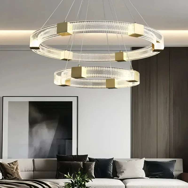 Moderne Ring Pendelleuchte in Goldoptik, dimmbar, ideal für Wohnzimmer