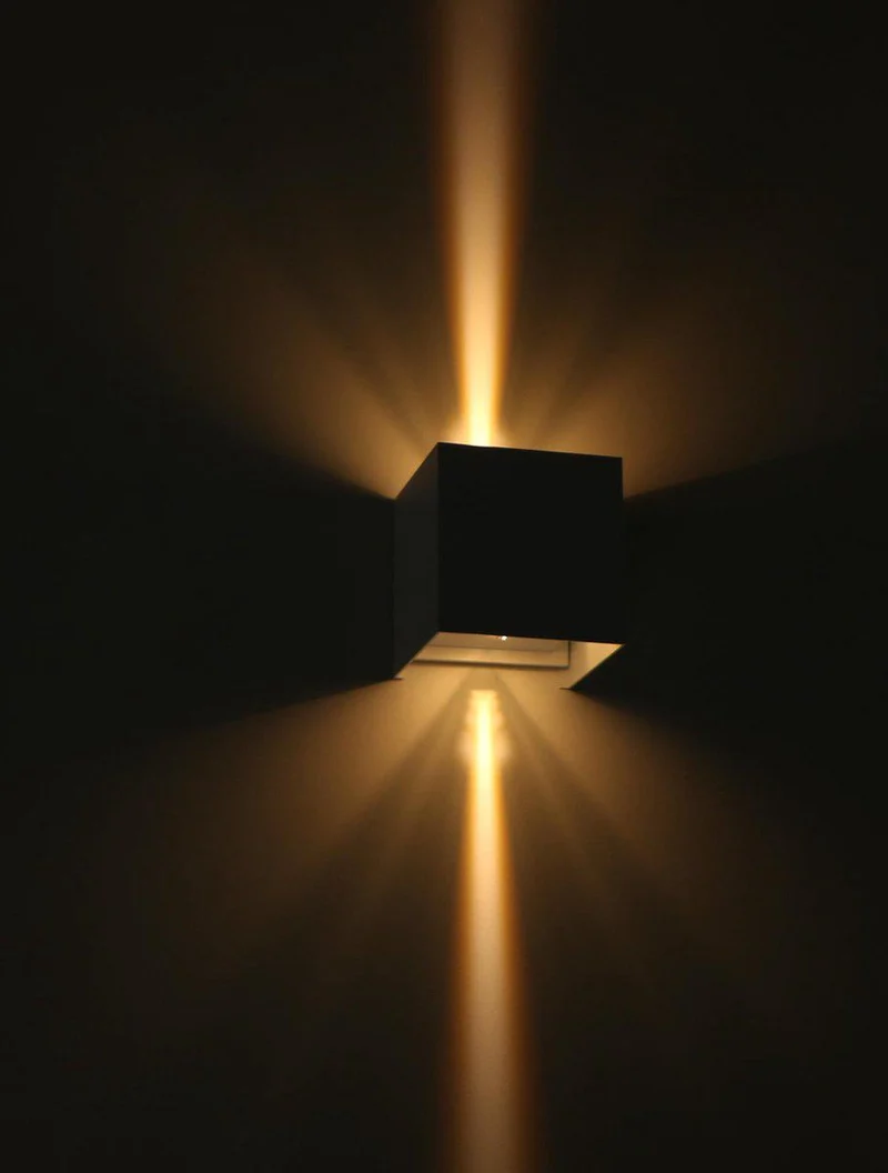 LED Außen-Wandleuchte weiß 6 Watt warmweiß IP65 Up-Down - LED's Light