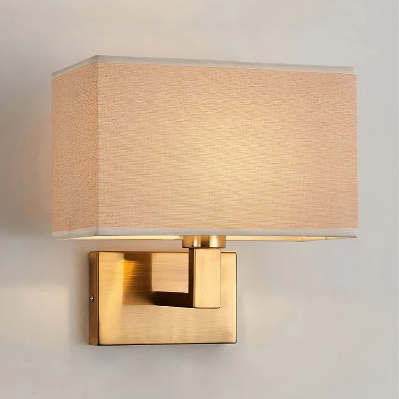 Moderne Stoff Wandleuchte in Braun für Schlafzimmer