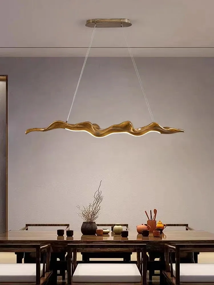 Moderne und elegante Hängeleuchte aus Schmiedeeisen – Calypso