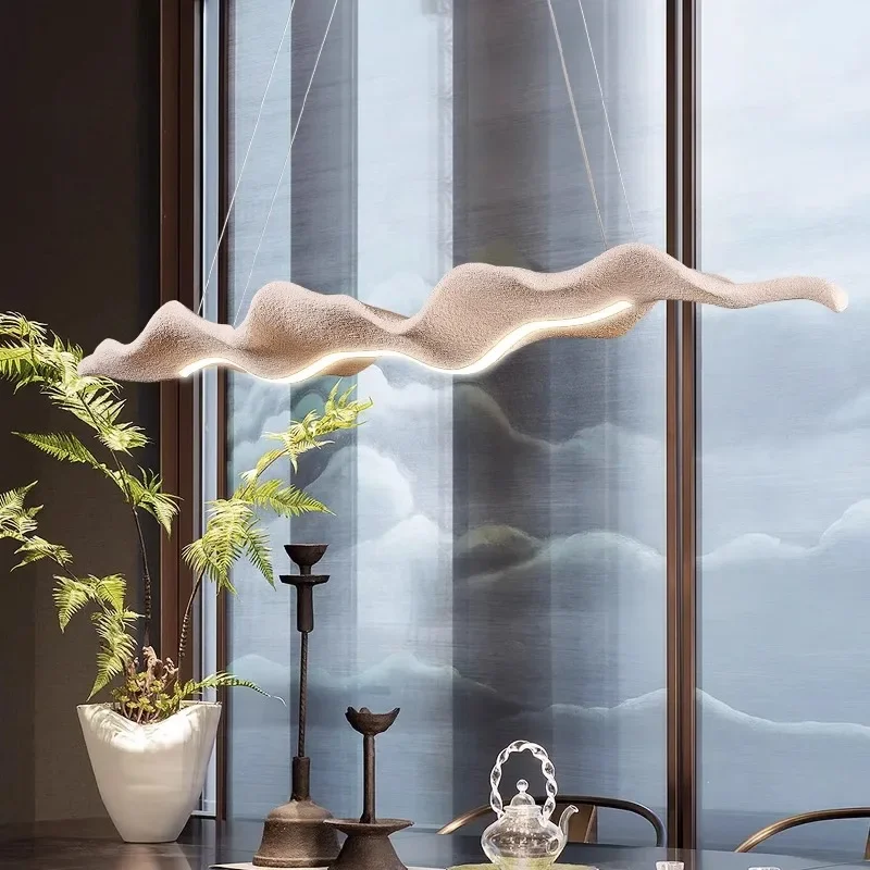Moderne und elegante Hängeleuchte aus Schmiedeeisen – Calypso