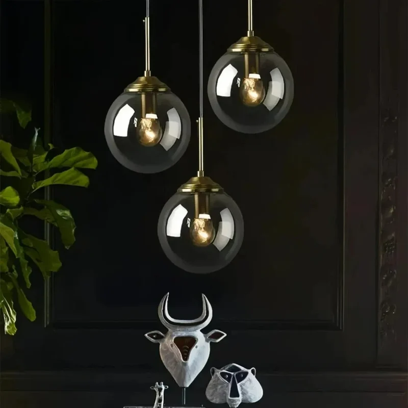 Moderne Glas Pendelleuchte in Kugelform für Esszimmer & Esstisch