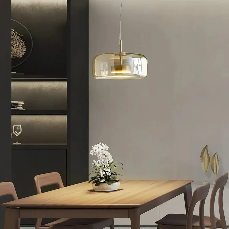 Moderne LED Pendelleuchte aus amber Glas für Esszimmer