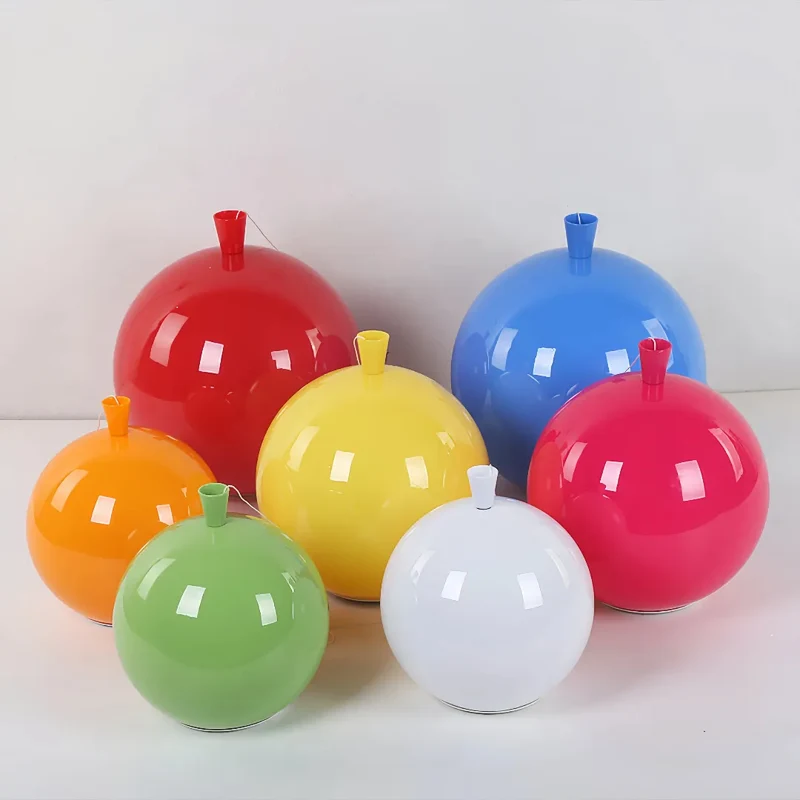 Moderne Kugel-Deckenleuchte im Ballon-Design für das Kinderzimmer