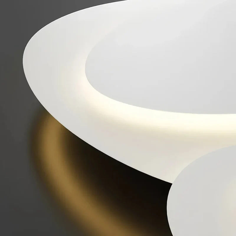 Moderne dimmbare LED Deckenleuchte in Weiß für das Wohnzimmer