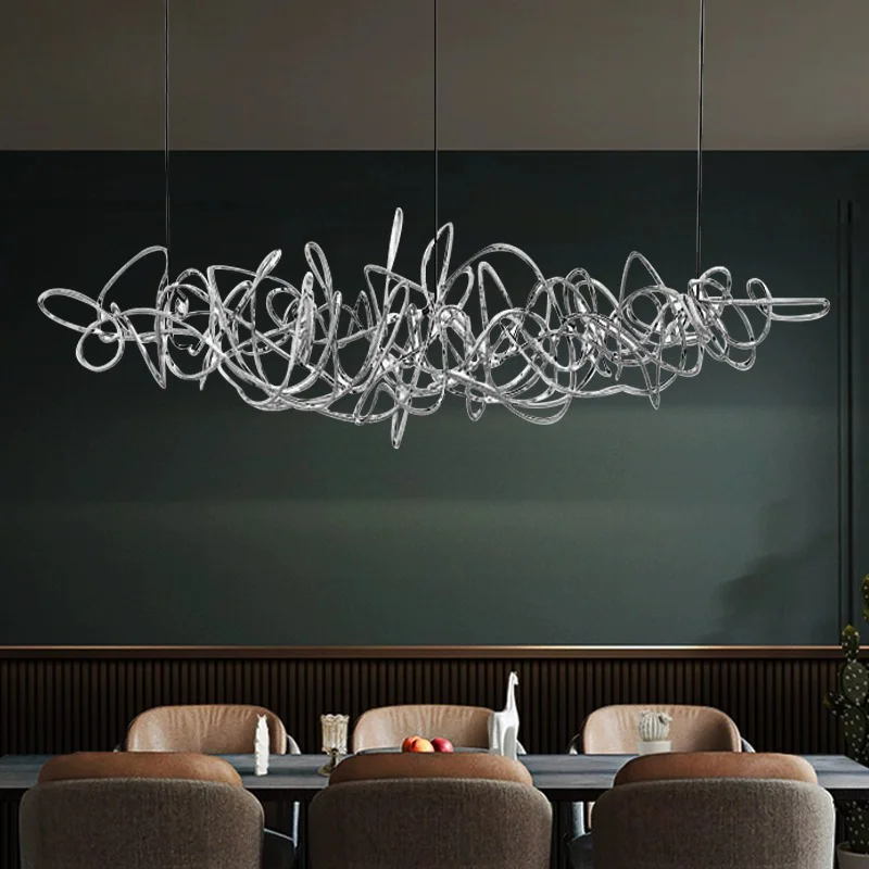 LED-Pendelleuchte im schlichten, luftigen Design für modernes Interieur – Sora