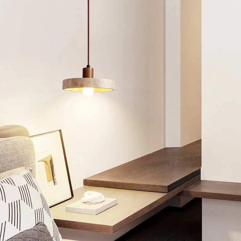 Kompakte Hängelampe mit verstellbarem Kabel für authentisches Ambiente – Tissée Terrestre