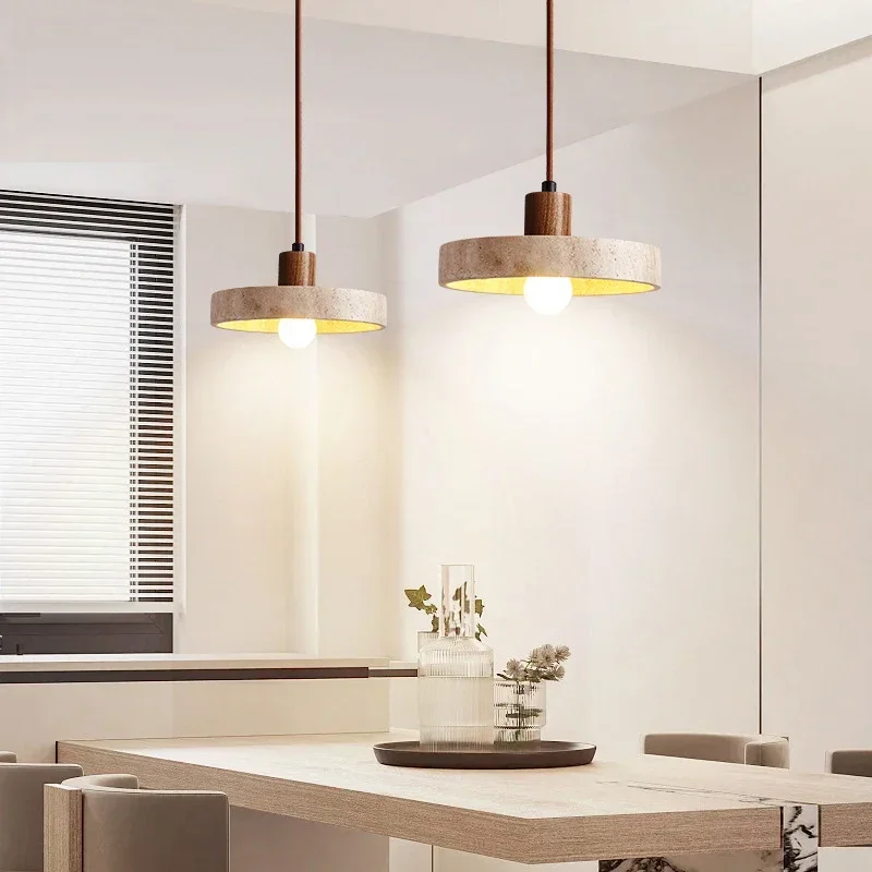 Kompakte Hängelampe mit verstellbarem Kabel für authentisches Ambiente – Tissée Terrestre