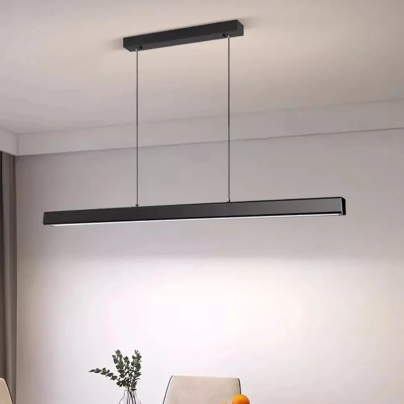 Längliche LED Pendelleuchte für Esstisch, höhenverstellbar
