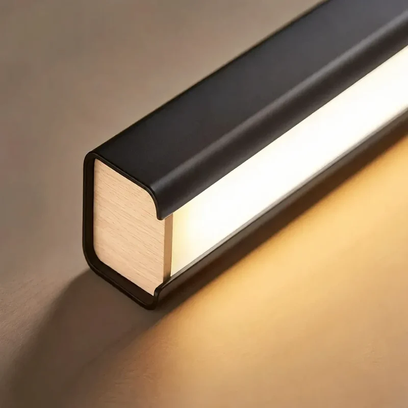 Längliche LED Pendelleuchte für Esstisch, höhenverstellbar