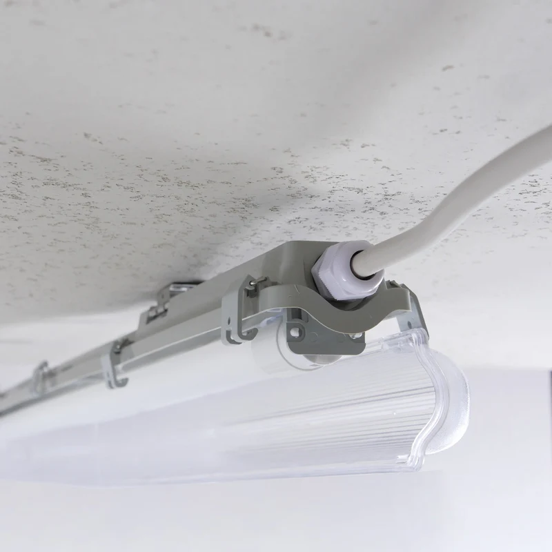 Feuchtraumleuchte 120 cm 18 W Neutralweiß 4000 K Ip65 Led-Wannenleuchte, Austauschbare Led-Röhre, Wand- Oder Deckenmontage, Funktionsleuchte für Innen- und Außenbereiche 2400112_04 - Proventa