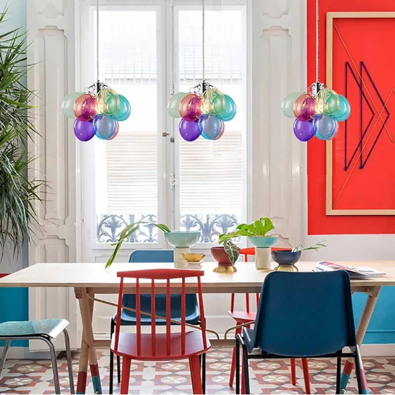 Mehrfarbige Ballon-Hängeleuchte mit fröhlicher Ambiance – Elvion