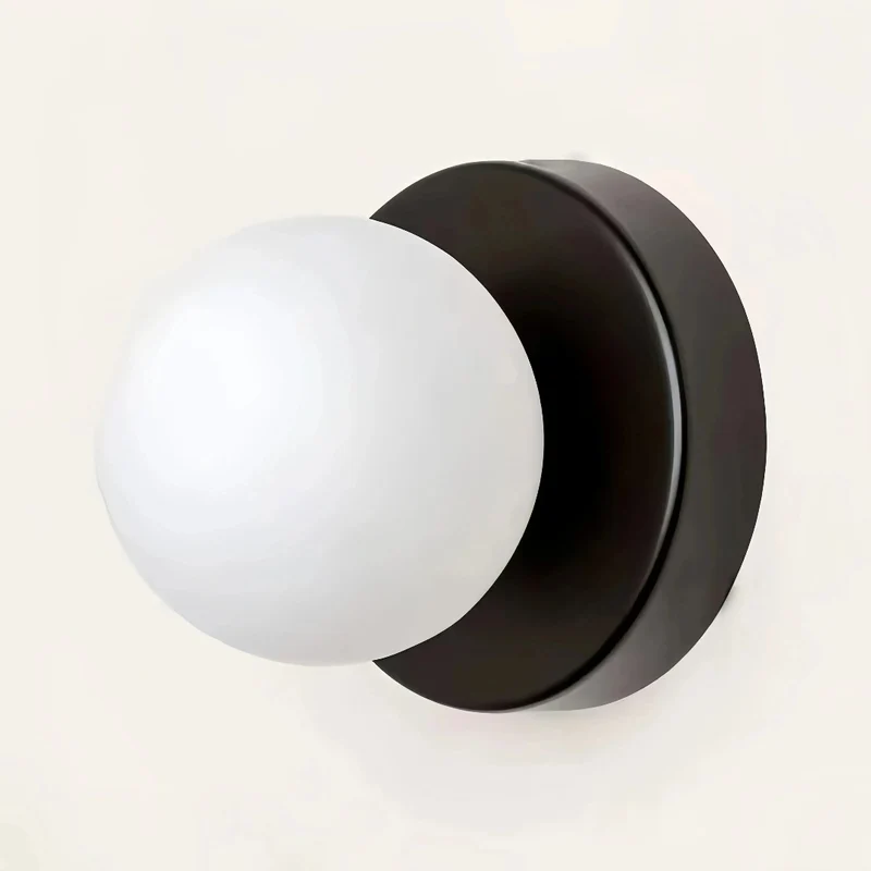 Moderne Opalglas LED Wandleuchte mit Kugel für Flur und Schlafzimmer