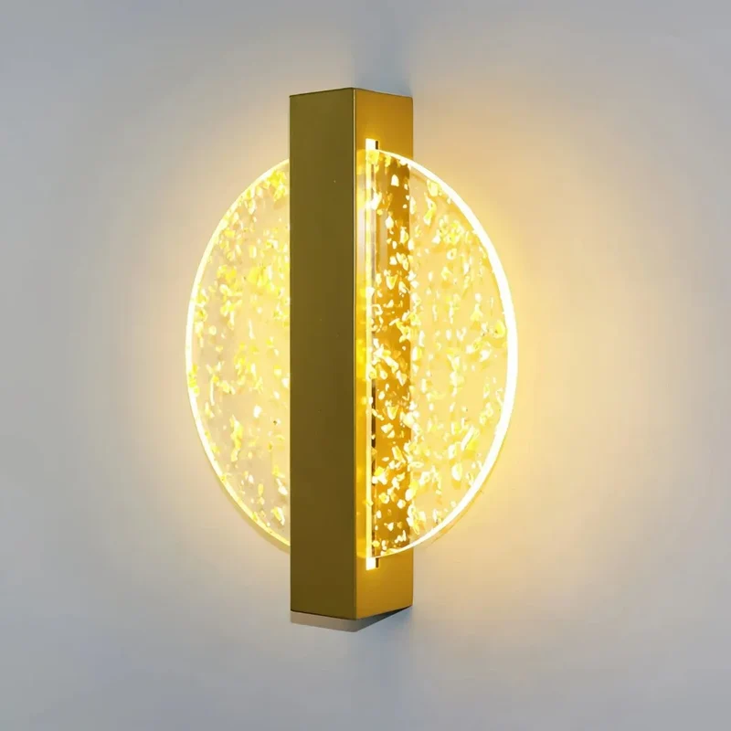 Moderne Wandleuchte aus Eisen und Acryl fürs Schlafzimmer