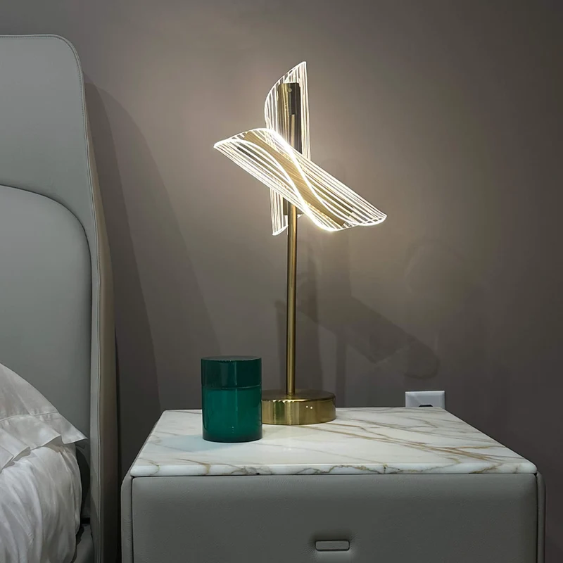 Elegante Tischlampe Edle Materialien – Éclora