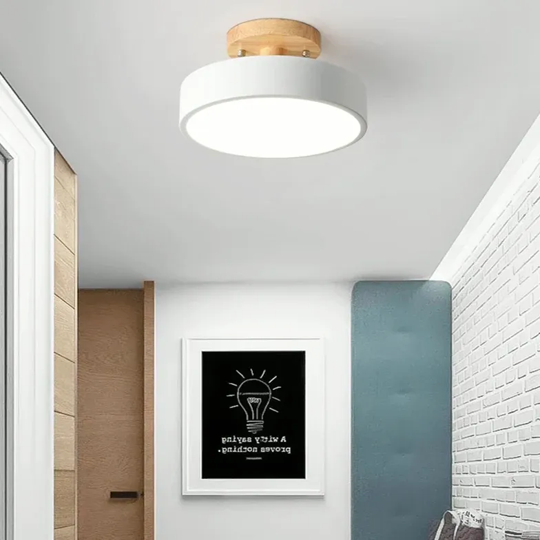 LED Deckenleuchte rund für den Flur im skandinavischen Stil