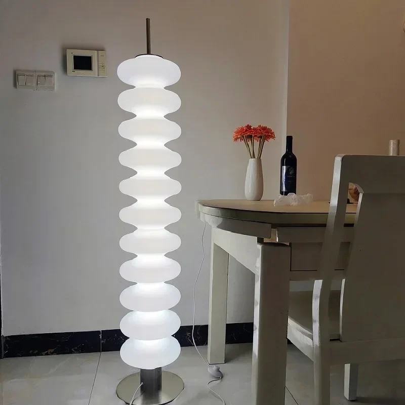 Moderner Stehlampe aus Acryl mit Dimmer – Tour d’Ondes