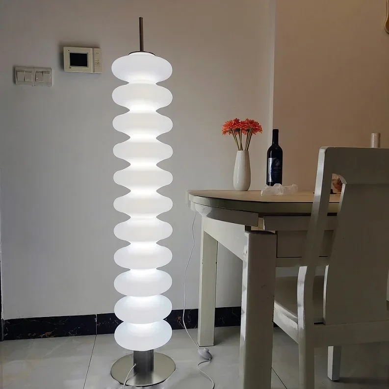 Moderner Stehlampe aus Acryl mit Dimmer – Tour d’Ondes