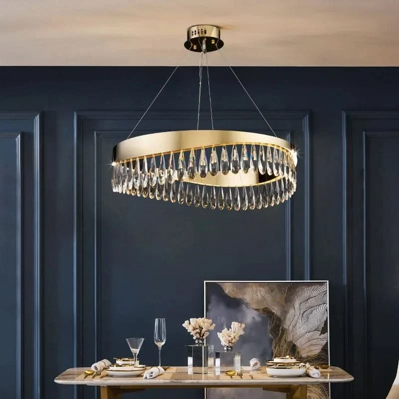Luxuriöser, höhenverstellbarer Kronleuchter im glänzenden Design – Aurora