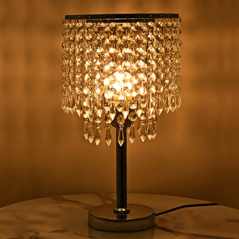 Elegante Kristalltischlampe – Liora