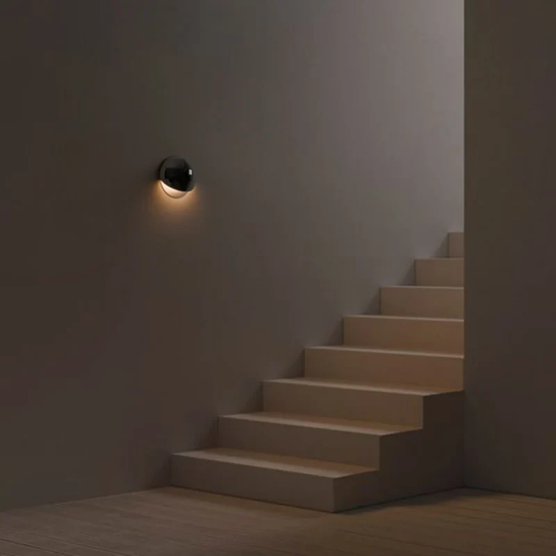 Richtungsweisende und elegante Wandleuchte – Plenio