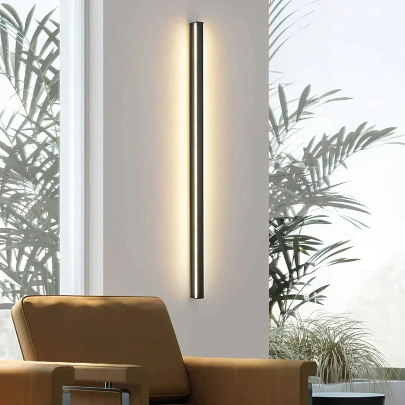 Moderne längliche LED-Wandleuchte fürs Wohnzimmer