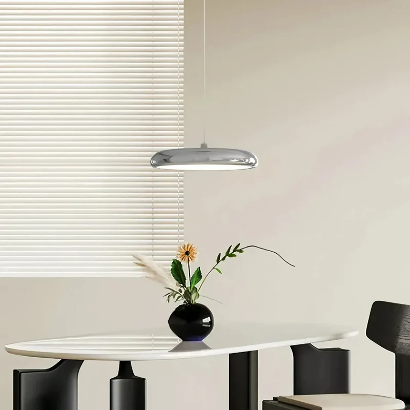 Moderne runde LED-Pendelleuchte für das Esszimmer, dimmbar