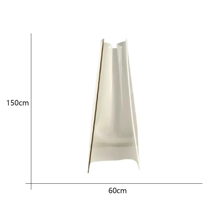 Vertikale Lampe mit futuristischen Ringen – Axion