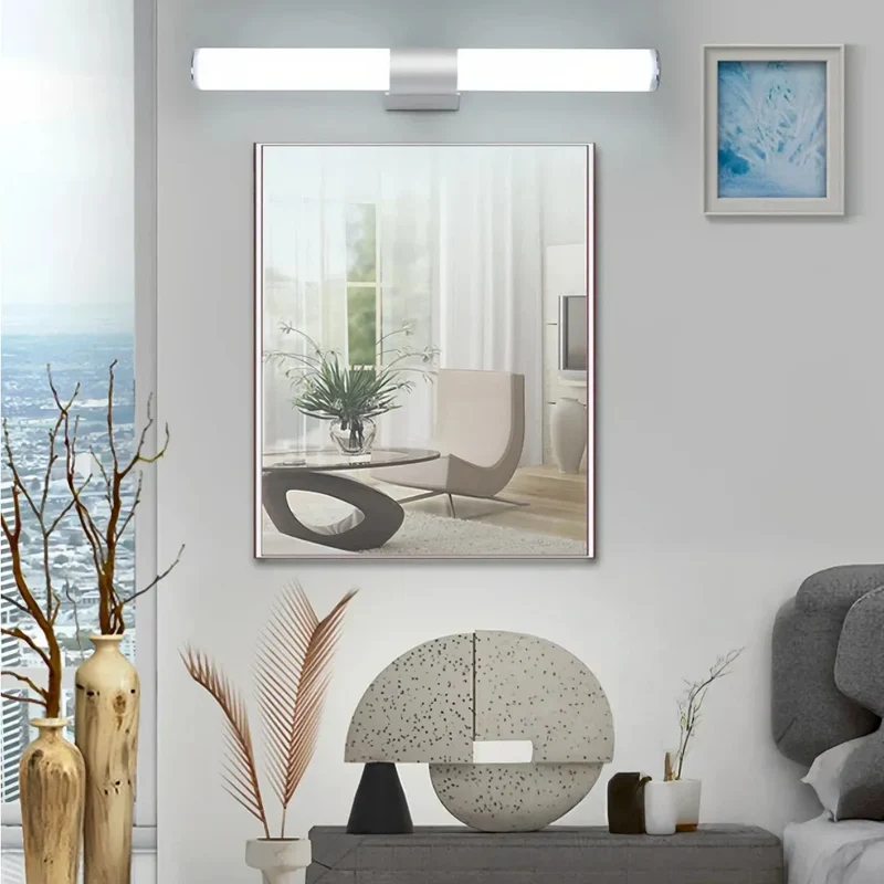 Moderne LED Spiegelleuchte in Chrom fürs Badezimmer, IP44
