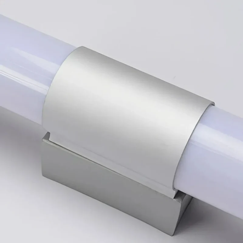 Moderne LED Spiegelleuchte in Chrom fürs Badezimmer, IP44