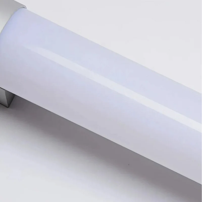 Moderne LED Spiegelleuchte in Chrom fürs Badezimmer, IP44