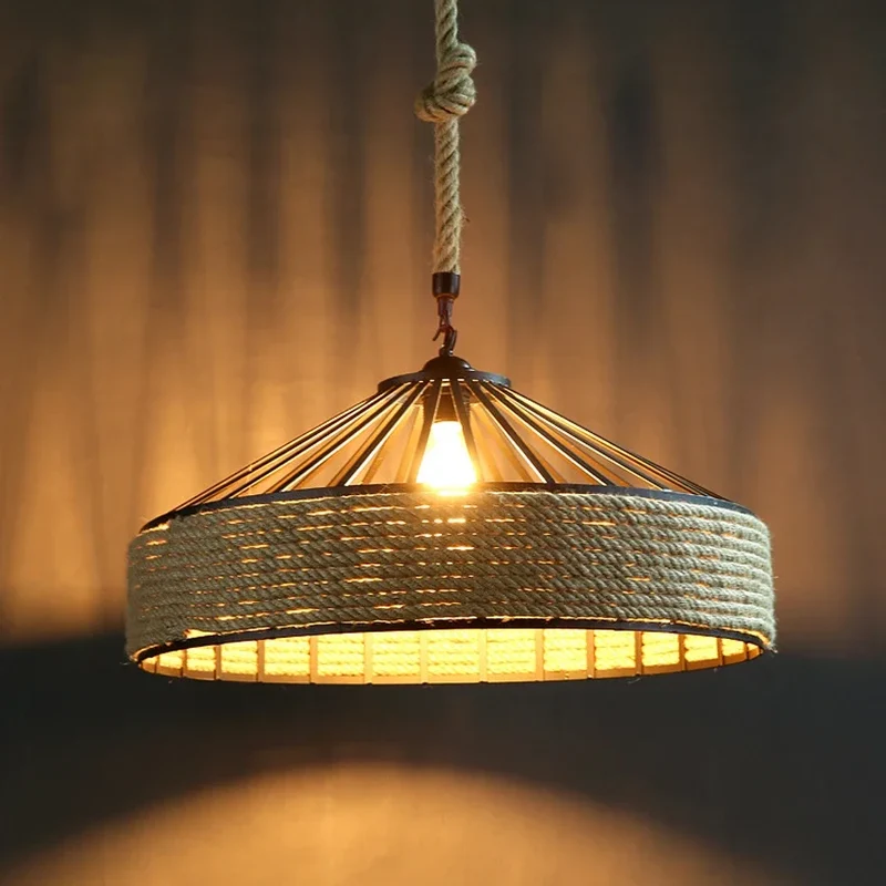 Moderne Hängeleuchte mit E27-Fassung – Luma
