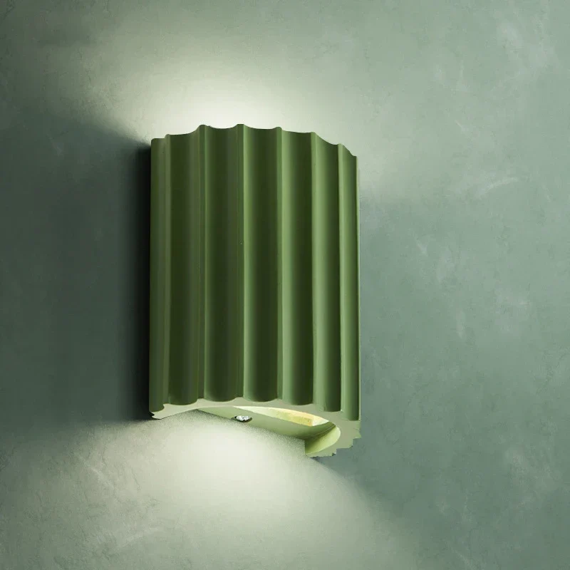 Zeitgenössische Relief-Wandleuchte Zeitlose Eleganz – Striée Éclat