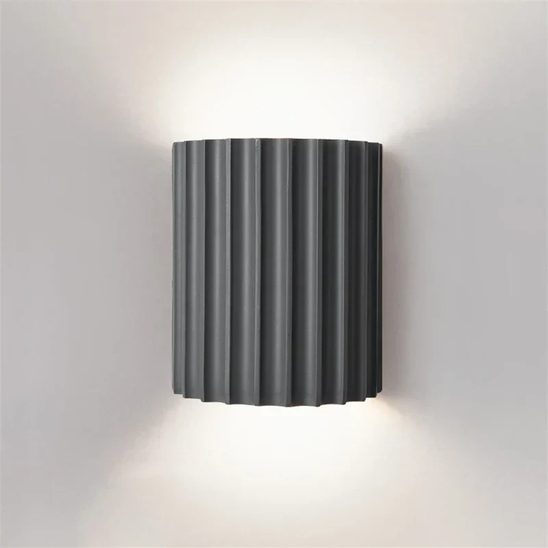 Zeitgenössische Relief-Wandleuchte Zeitlose Eleganz – Striée Éclat