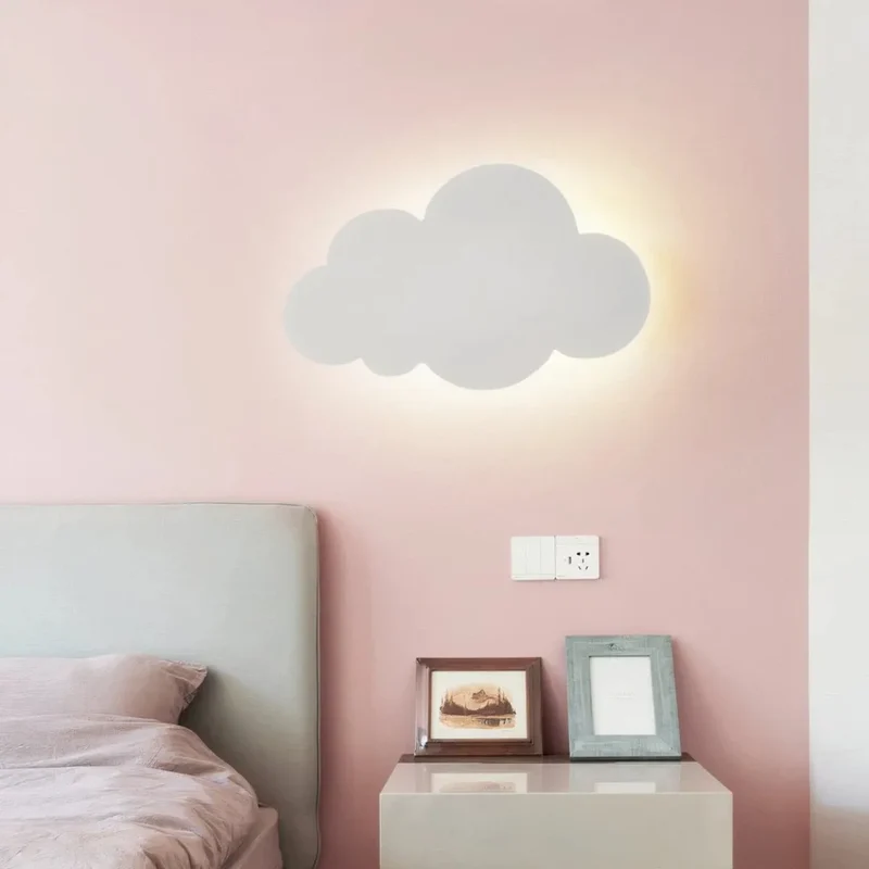 Minimalistische Wolkenform Wandleuchte fürs Kinderzimmer