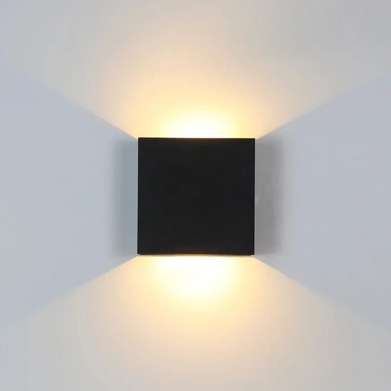 Raffinierte Wandleuchte mit schickem, zeitlosem Design – Volto