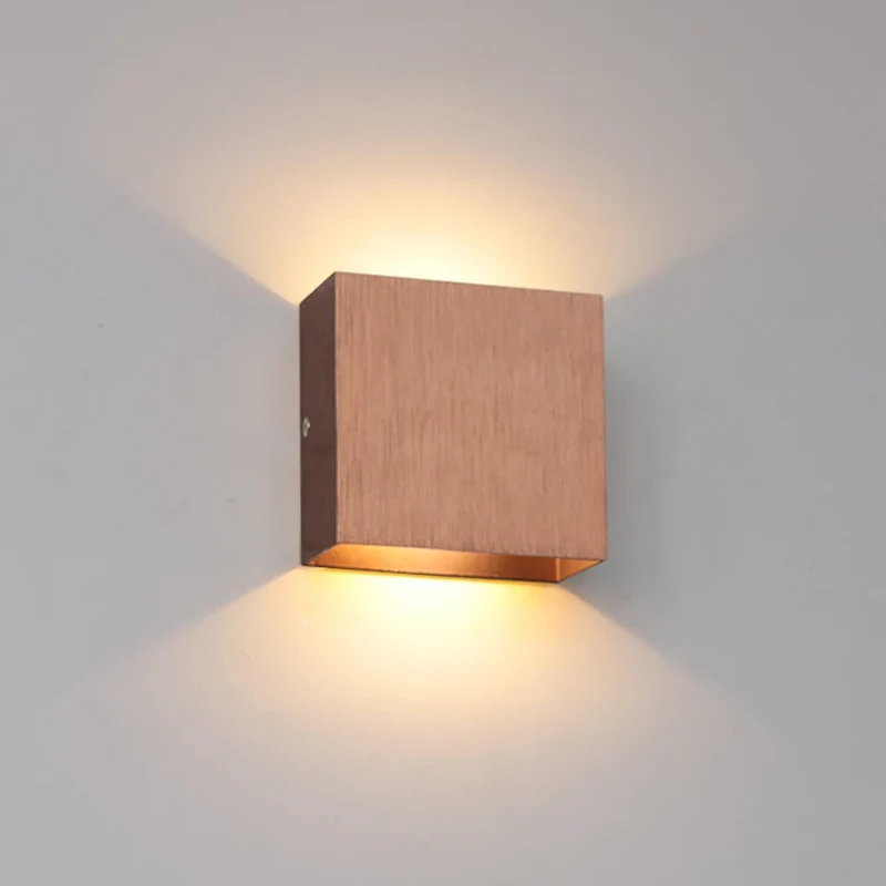 Raffinierte Wandleuchte mit schickem, zeitlosem Design – Volto