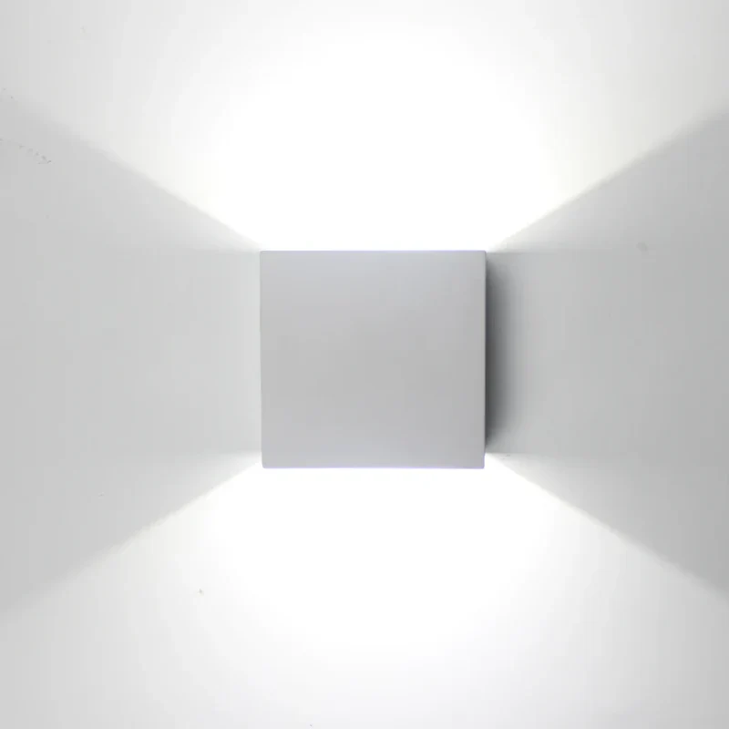 Raffinierte Wandleuchte mit schickem, zeitlosem Design – Volto