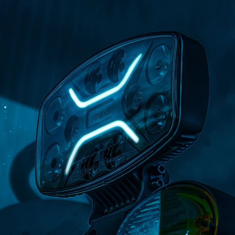 Strands Dark Knight Insane Driving Lamp mit Warnblinklichtern