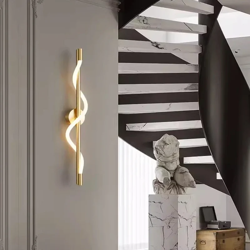 LED-Wandleuchte Auf- & Abwärts Elegantes gedrehtes Design – SpiraleX