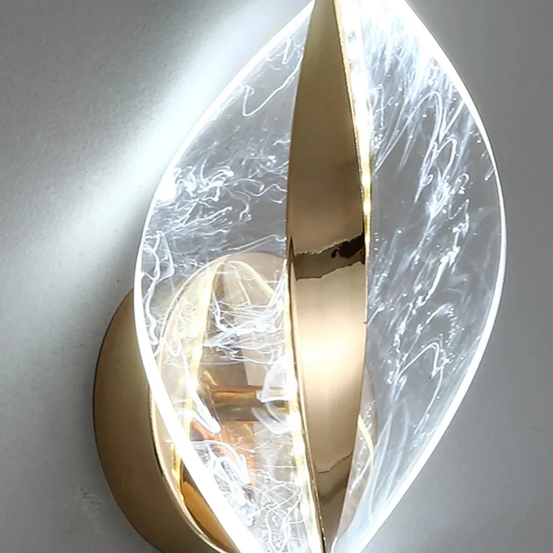 Moderne Wandleuchte aus Acryl – Künstlerische Eleganz – Twista