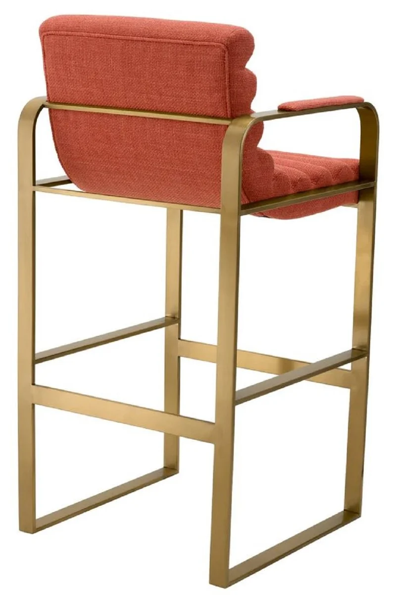 Casa Padrino Luxus Barstuhl mit Armlehnen Orange / Messing 53,5 x 57,5 x H. 107 cm - Gepolsterter Edelstahl Barhocker - Bar Möbel - Luxus Möbel - Luxus Qualität