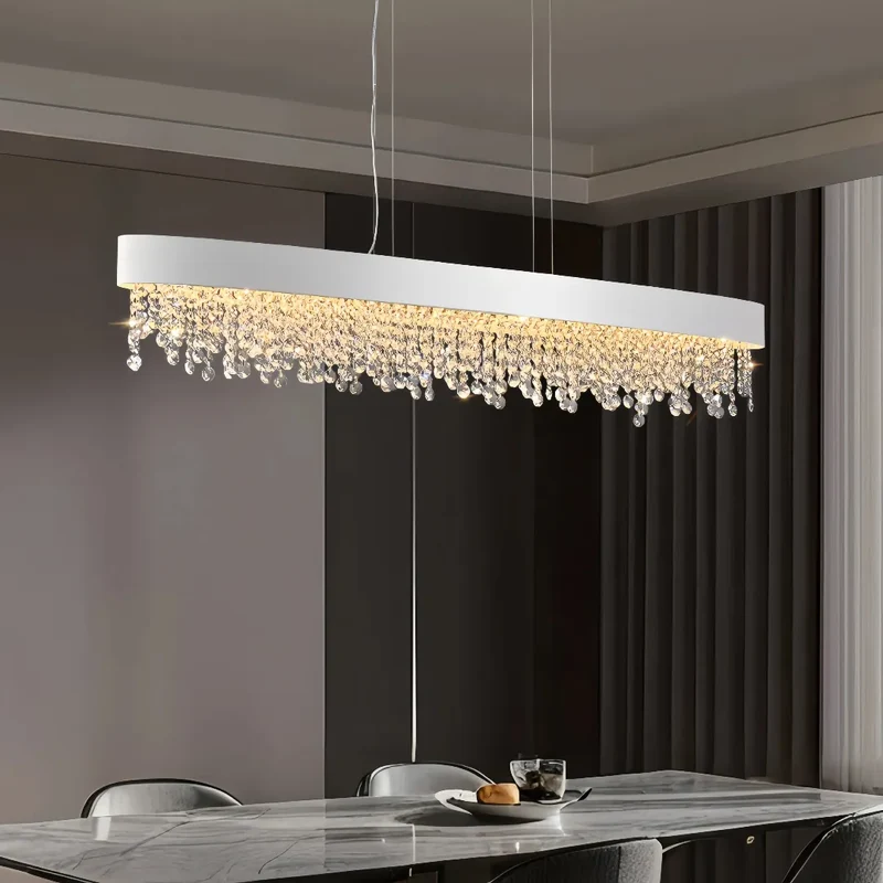 LED Kristall-Pendelleuchte länglich dimmbar für das Esszimmer
