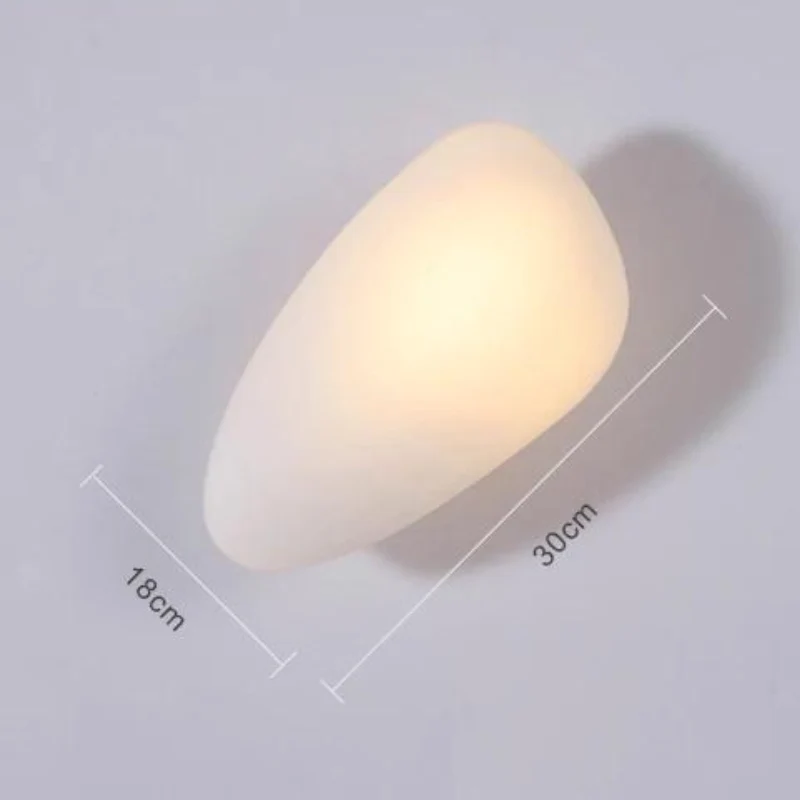 Moderne Wandleuchte aus Glas mit Kieseln für schickes Ambiente – Glowena