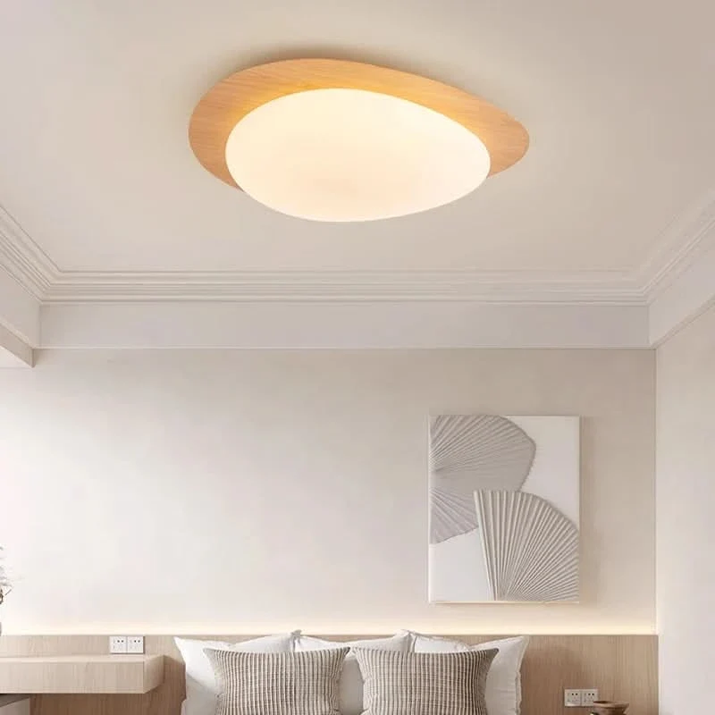Natürliche Deckenleuchte mit moderner Eleganz und Lichteffekten – Boisé
