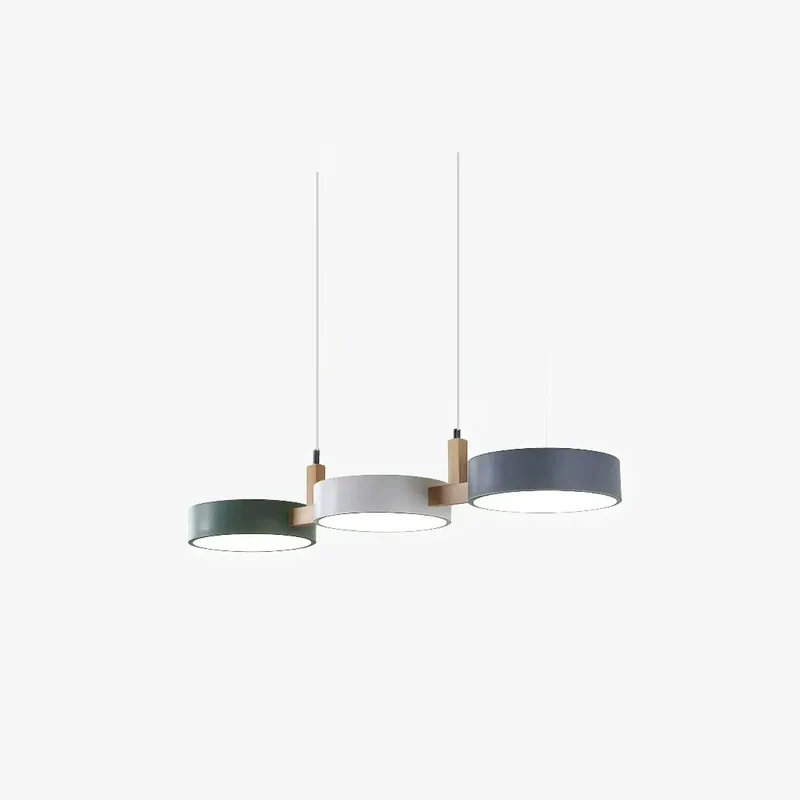 3-flammige Pendelleuchte im skandinavischen Design aus Metall und Holz für Esszimmer