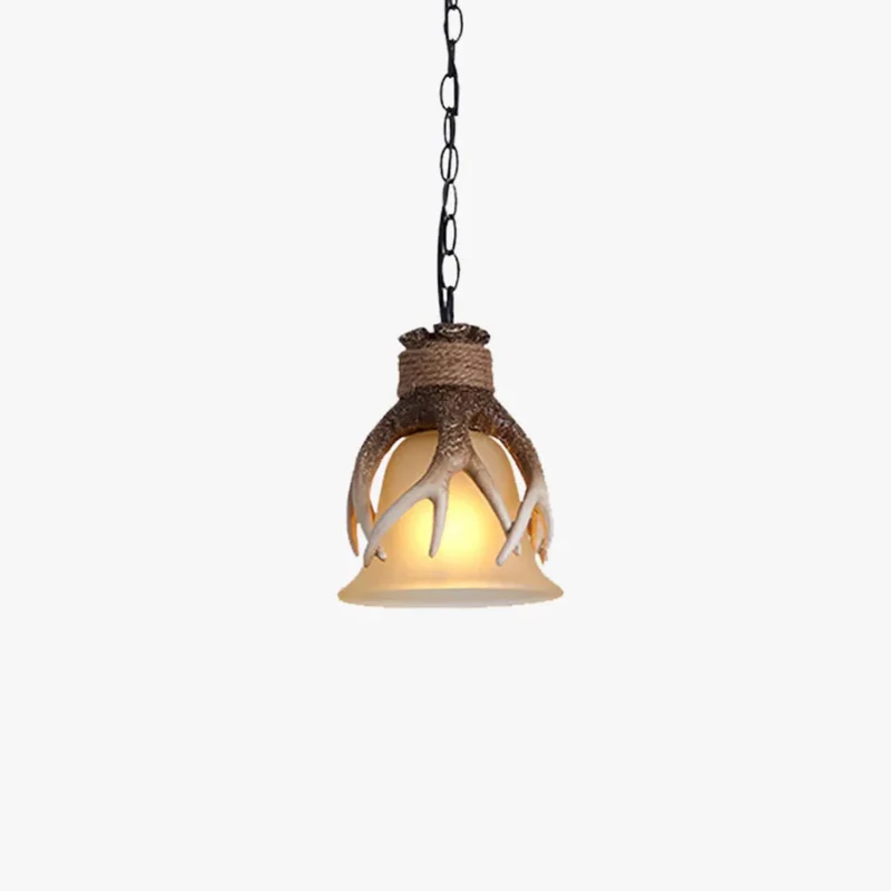 Kleine Pendelleuchte Geweih im Landhausstil für Esszimmer