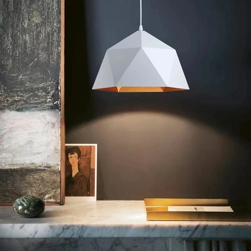 Hängelampe Loft-Stil mit lebendigen, bunten Lampenschirmen – Pop