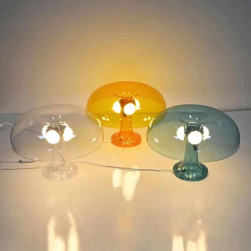 Minimalistische Schreibtischlampe mit einstellbarem Licht – Danoise